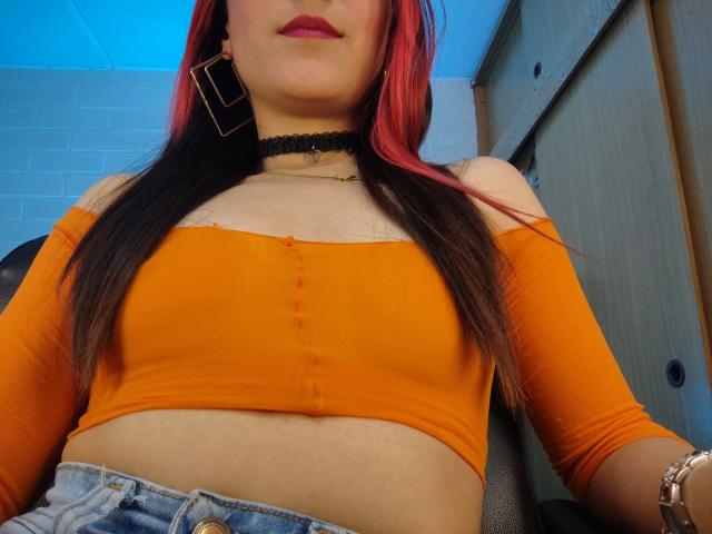 AmyStreetwise69 - Live porn &amp; sex cam - 28933889