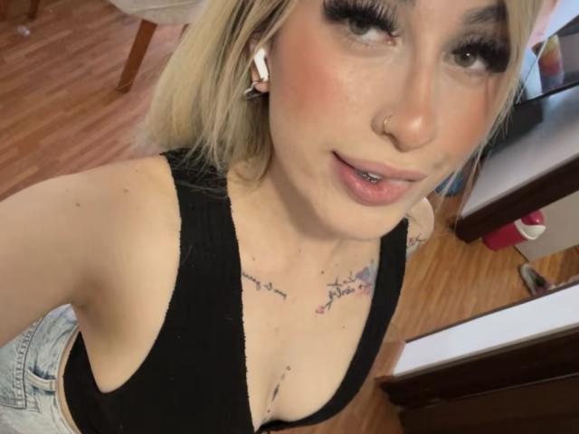 SammyViolet - Live porn &amp; sex cam - 28943057