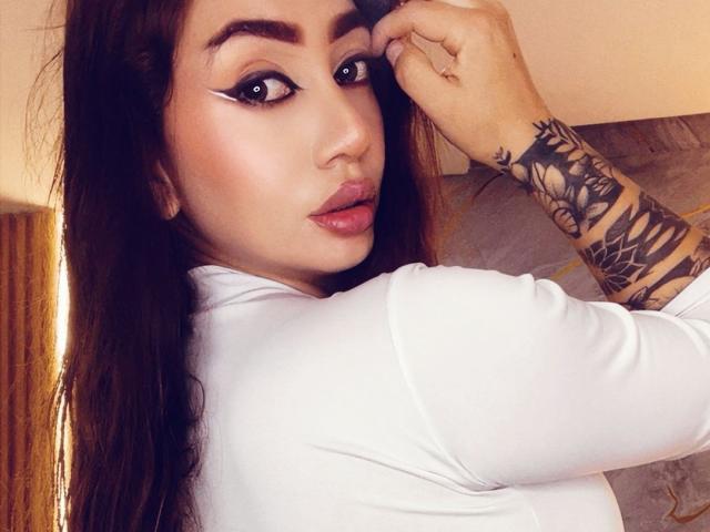 SophieLombardo - Sexe cam en vivo - 28944761