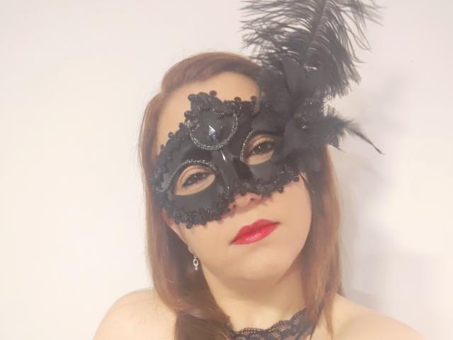 AmeliaWilson - Live Sex Cam - 28945313