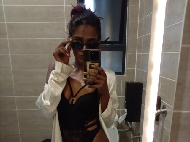 CloeCurlys - Live porn &amp; sex cam - 28946972