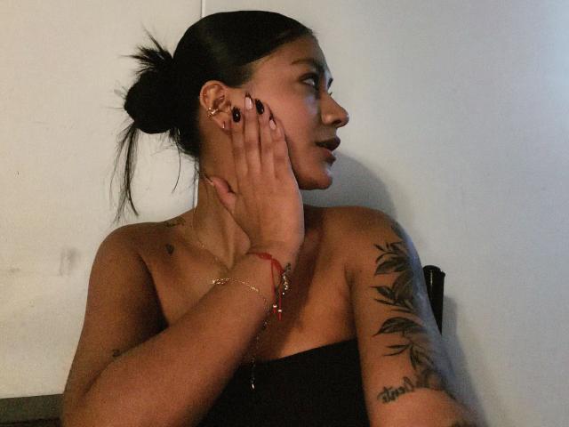 ThaliaAres - Sexe cam en vivo - 28953185