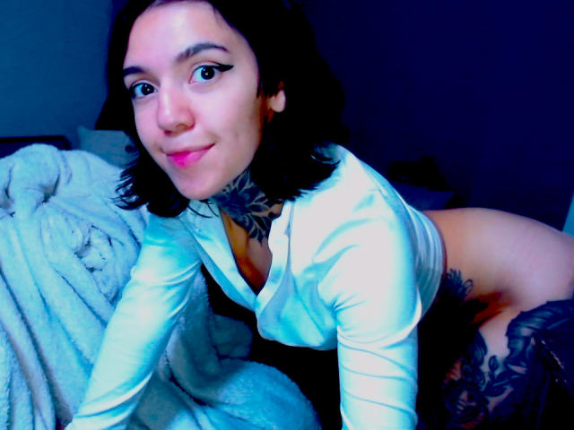 LannieGonzales - Live porn &amp; sex cam - 28953410