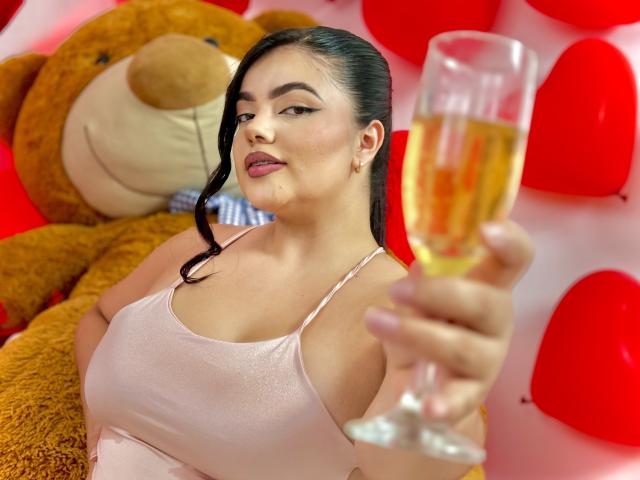 LaraJames - Live sex cam - 28955681
