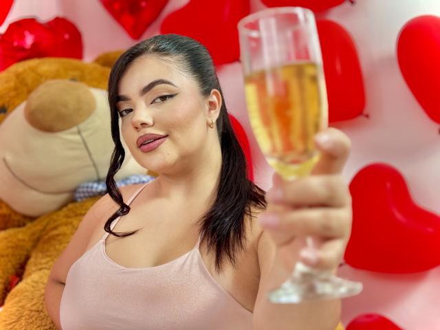 LaraJames - Live sex cam - 28955687