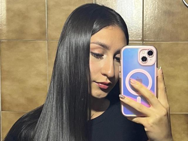 MaddyCarina - Live porn &amp; sex cam - 28956368