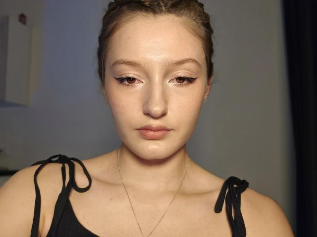 DiedraBloschichak - Live sexe cam - 28956455