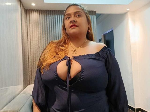 MonzerratBoyer - Live sexe cam - 28956836