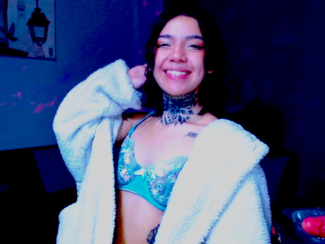 LannieGonzales - Live porn &amp; sex cam - 28960766