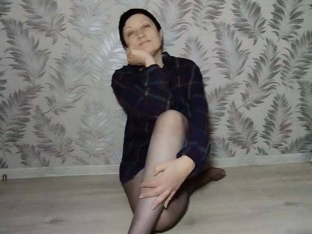 EmilyLlove - сексуальная веб-камера в реальном времени - 28960802