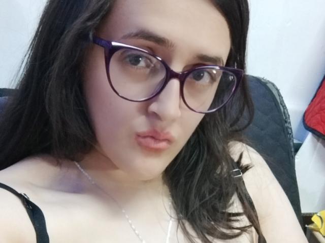 AndreaHotLove69 - Live sex cam - 28962587