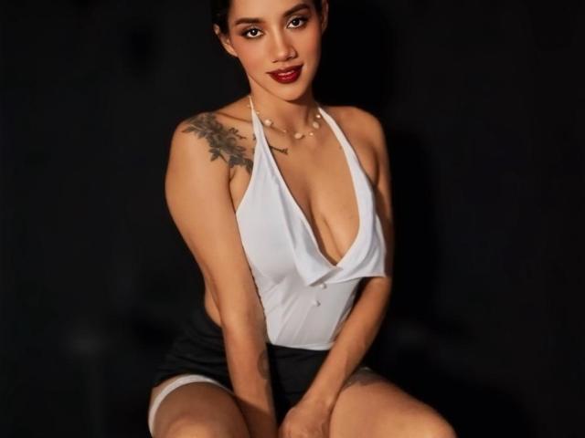 LunaGomezz - Live porn &amp; sex cam - 28964288