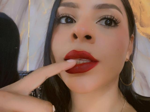 LindaFrancoo - Live sex cam - 28968818