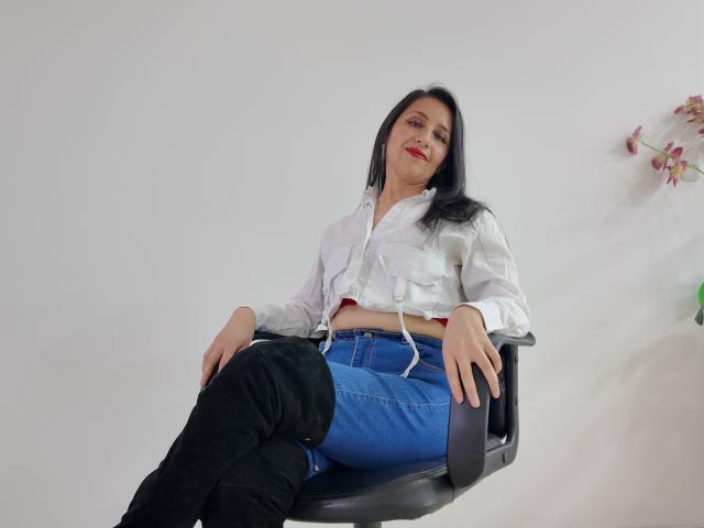 Cyntiia - Live porn &amp; sex cam - 28969142