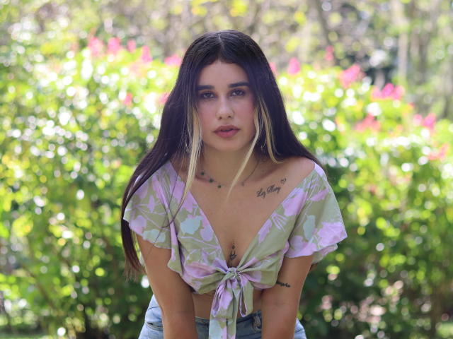 KatieDesirX - Live Sex Cam - 28971365