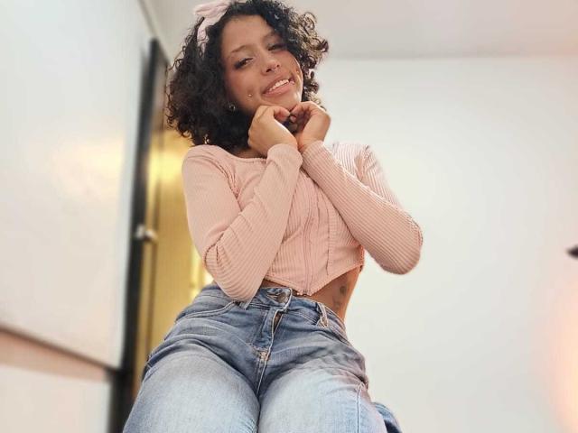 LunaKeller - Live sex cam - 28975283