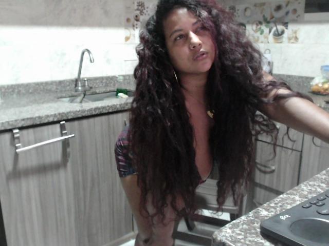 YiyaHot69 - Live porn &amp; sex cam - 28976204