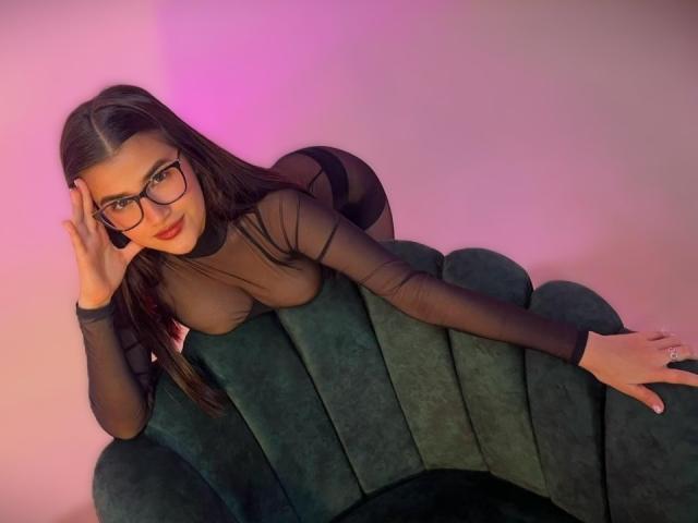 IrisBlair - Live sex cam - 28978439