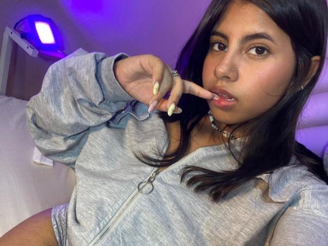 CelesteMorel - Live sex cam - 28980932