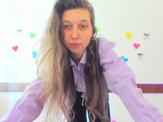 Sanella - Live sex cam - 28982570