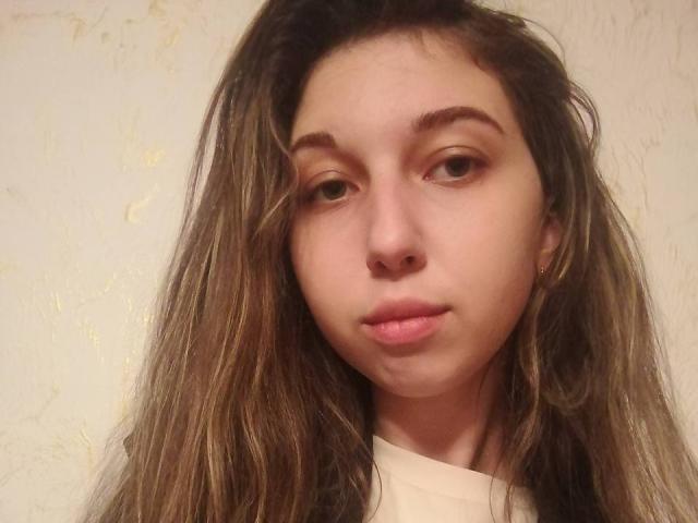 Sanella - Live sex cam - 28983182