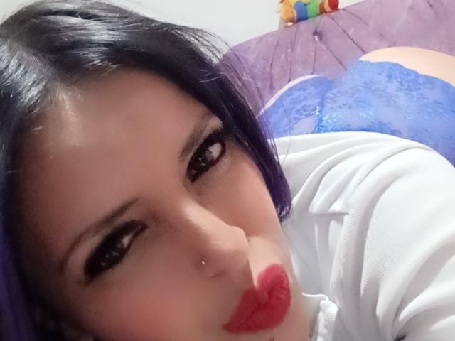 NicoleEmiller - Live sexe cam - 28984073