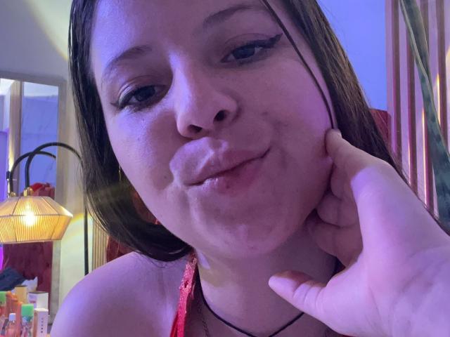 GraceRedMiller - Live porn &amp; sex cam - 28984988