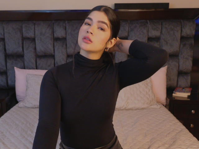 ScarlletZhen - Live Sex Cam - 28985525