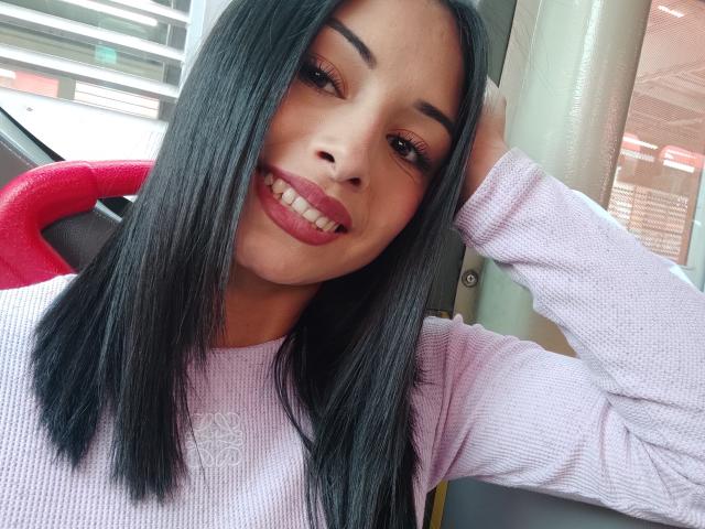 EmilyVv - Sexe cam en vivo - 28986092