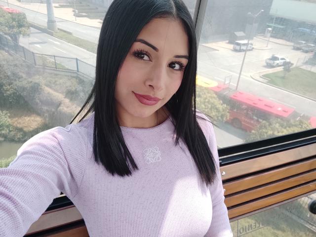 EmilyVv - Live sex cam - 28986386