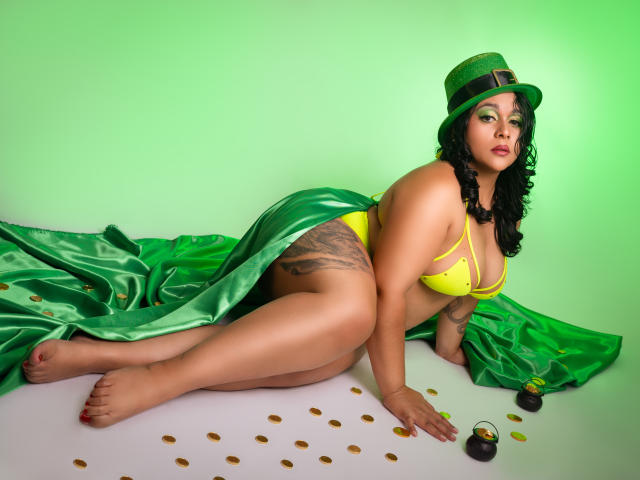 ViickyLee - Live porn &amp; sex cam - 28988159