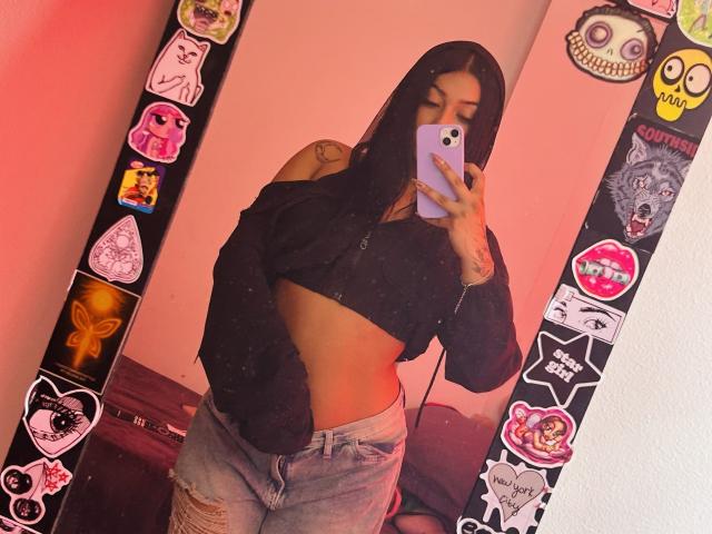 KatianPierce - Live porn &amp; sex cam - 28989629