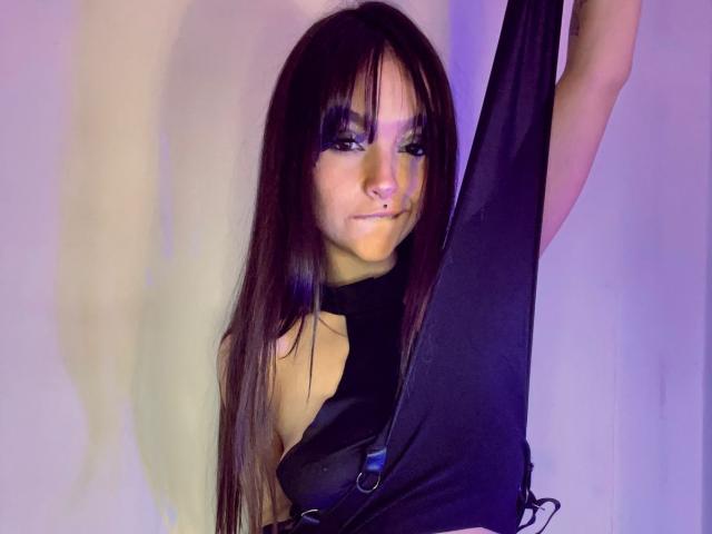 MarietteJones - Live Sex Cam - 28991738