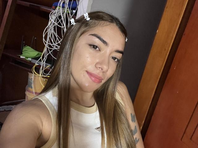 SharonKlart - Sexe cam en vivo - 28991999