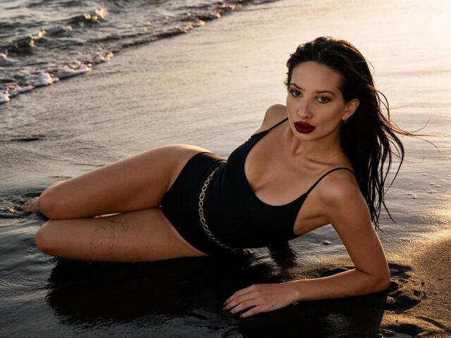 ElzaKomx - Live porn &amp; sex cam - 28992053