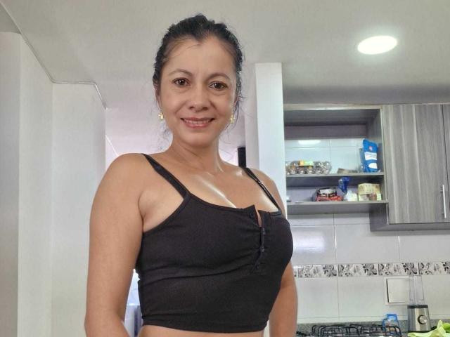 MelissaBaud - Live sex cam - 28992242