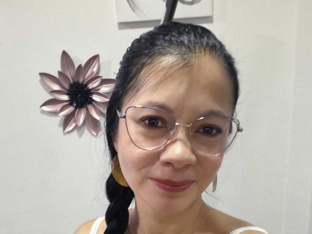 MelissaBaud - Live Sex Cam - 28992293