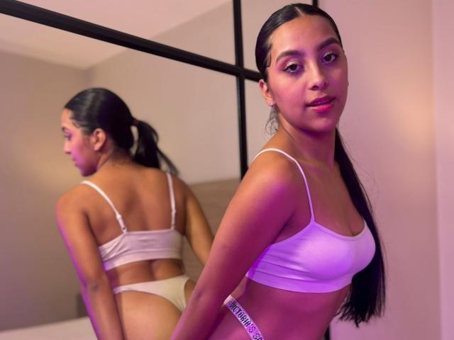 EmmaEstreilla - Live porn &amp; sex cam - 28996097