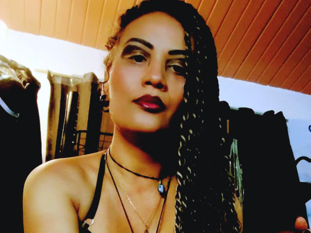 DivaMarie - Live sex cam - 28999178