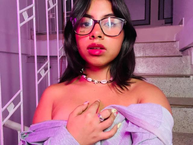 CelesteMorel - Sexe cam en vivo - 29001116