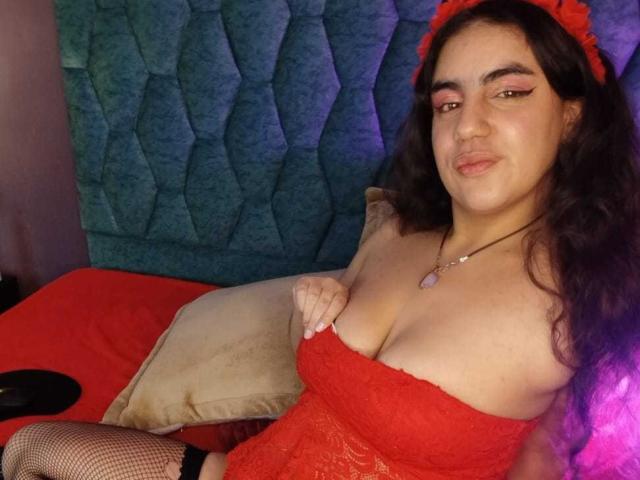 MiaBrooklyn - Live sex cam - 29001170