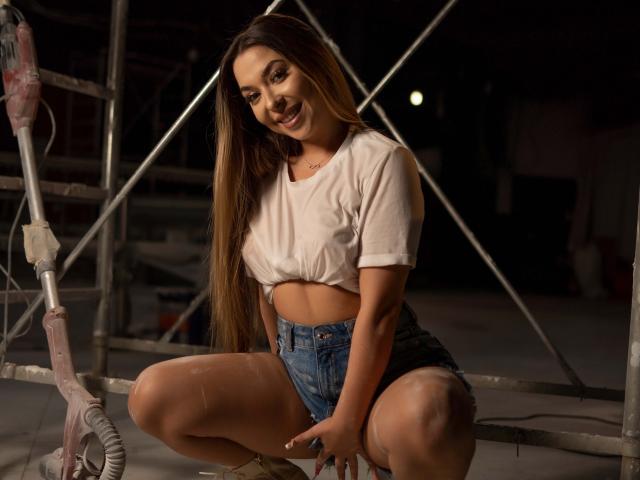 IrisMia - Live sex cam - 29004275