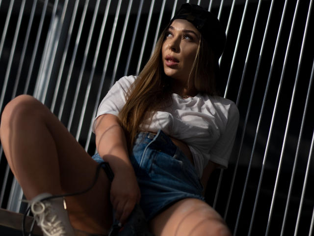 IrisMia - Live porn &amp; sex cam - 29004614