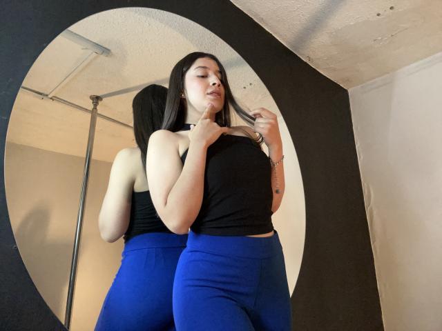 EmmaLombardi - Live porn &amp; sex cam - 29008682