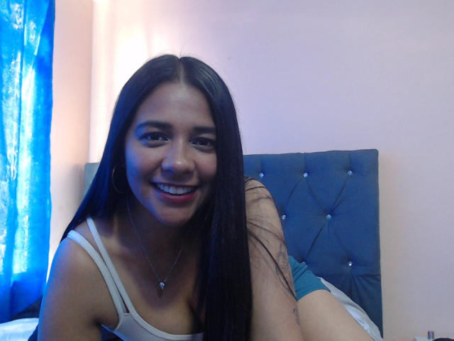 PauletteLoveX - Sexe cam en vivo - 29012054