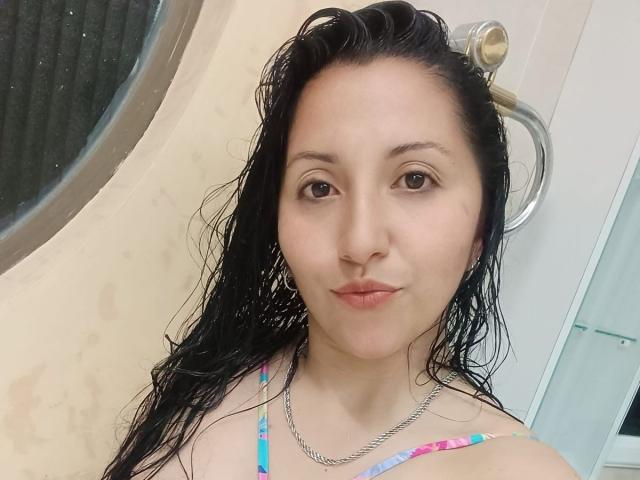 AnnittaLatinHot - Live porn &amp; sex cam - 29019212