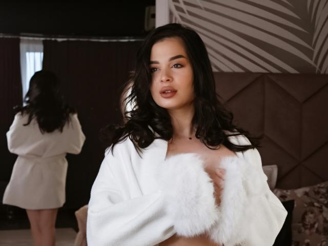 LoraIvone - Live porn &amp; sex cam - 29023265