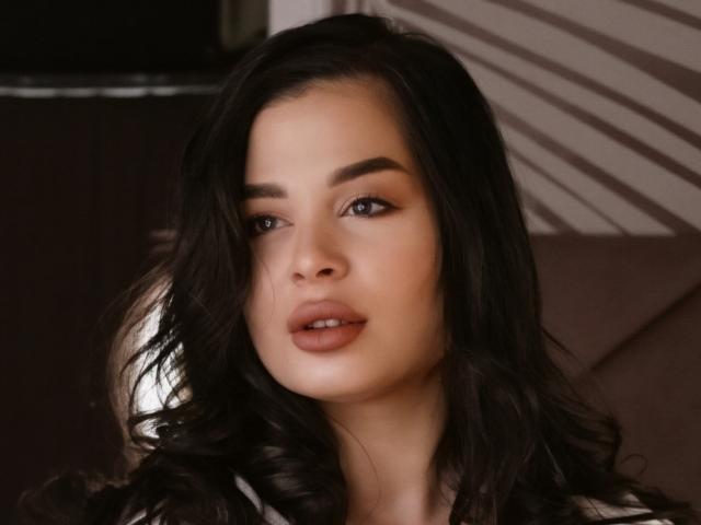LoraIvone - Live porn &amp; sex cam - 29023319