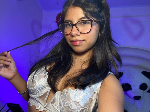 CelesteMorel - Live sex cam - 29024417