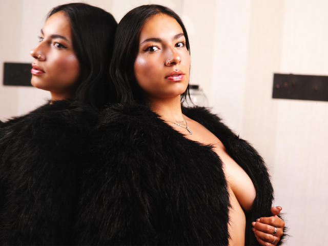 KiaraThomsomp - Live porn &amp; sex cam - 29024552
